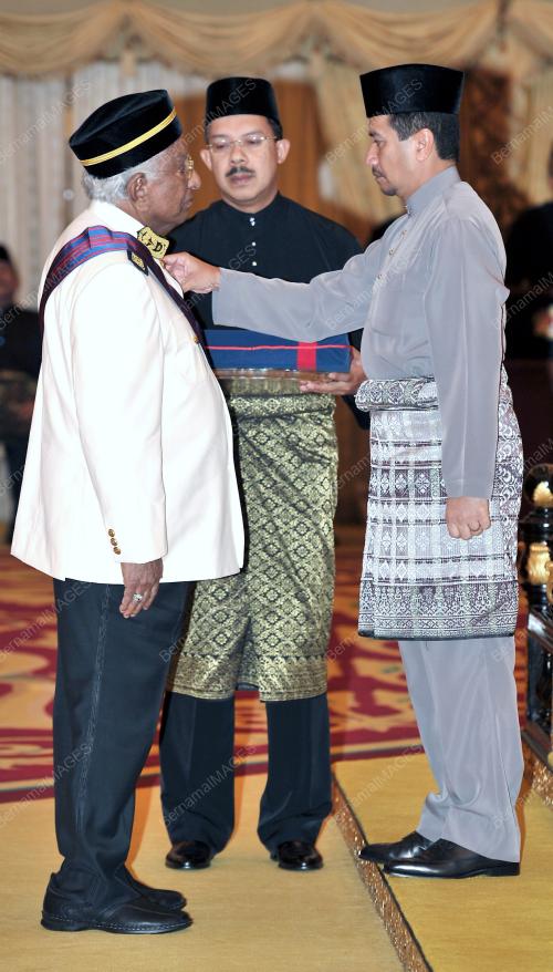 TUANKU MIZAN ZAINAL ABIDIN
