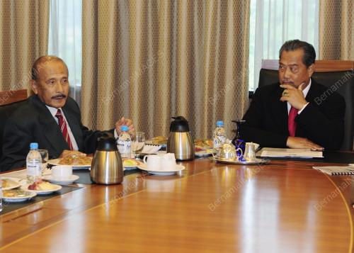 TAN SRI MUHYIDDIN YASIN