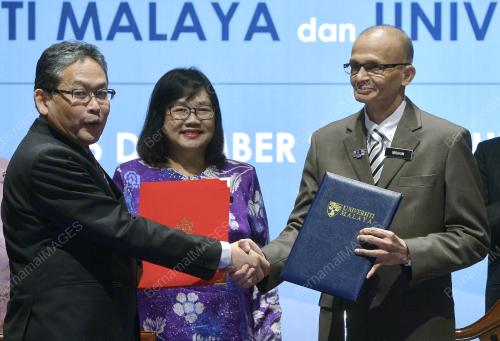KL09_05122014_MOU_MUZIUM
