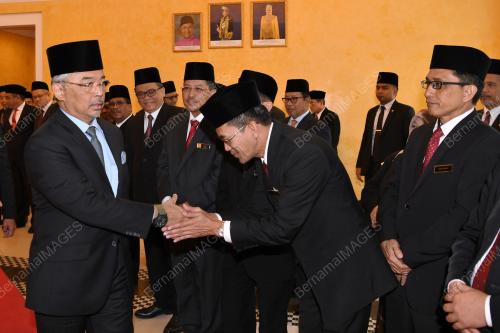 AL-SULTAN ABDULLAH RI'AYATUDDIN AL-MUSTAFA BILLAH SHAH