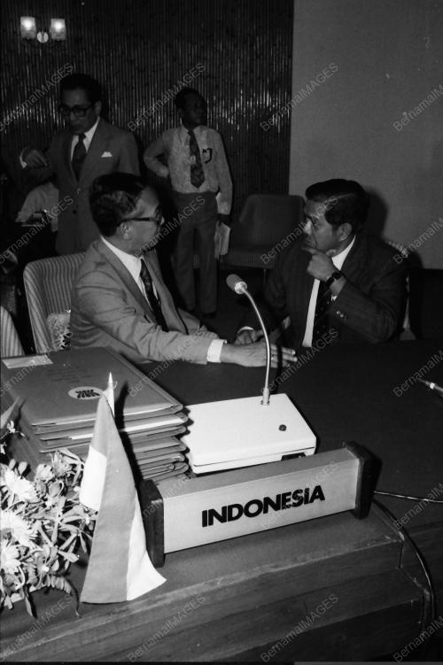 KL09_060380_ASEAN