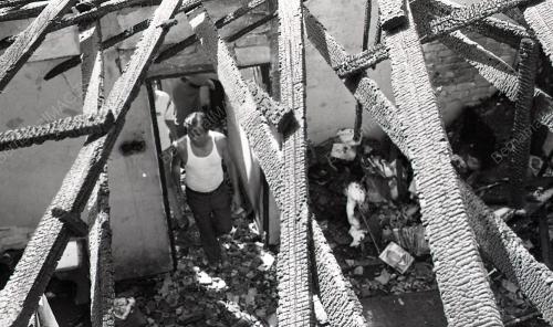 RUMAH TERBAKAR
