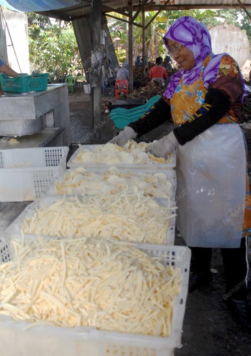 PERSIAPAN MENYAMBUT AIDILFITRI