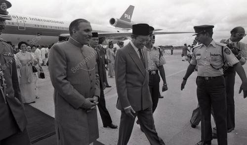 PRESIDEN PAKISTAN MUHAMMAD ZIA-UL-HAQ