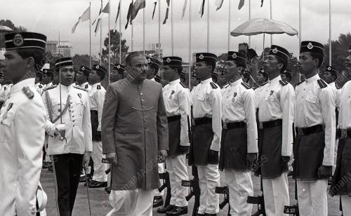 PRESIDEN PAKISTAN MUHAMMAD ZIA-UL-HAQ