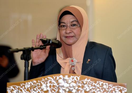 KL09_06112015_ANGKAT_SUMPAH