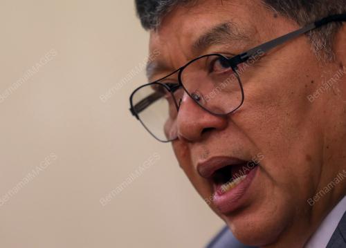 DATUK JOHARI ABDUL