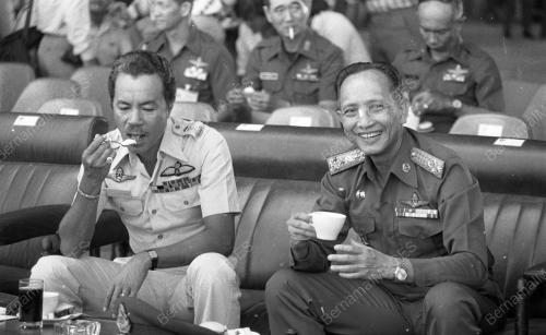 KL09_07042015_LATIHAN_TENTERA