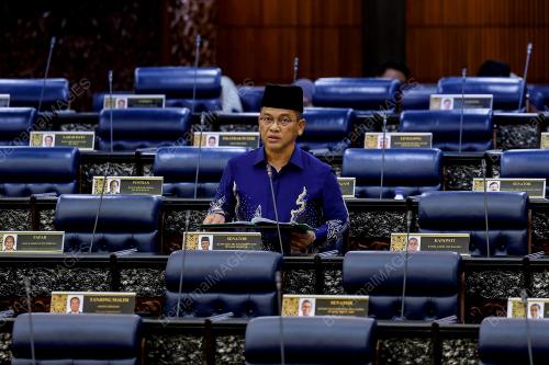 SENATOR DATUK DR MOHD NA'IM MOKHTAR