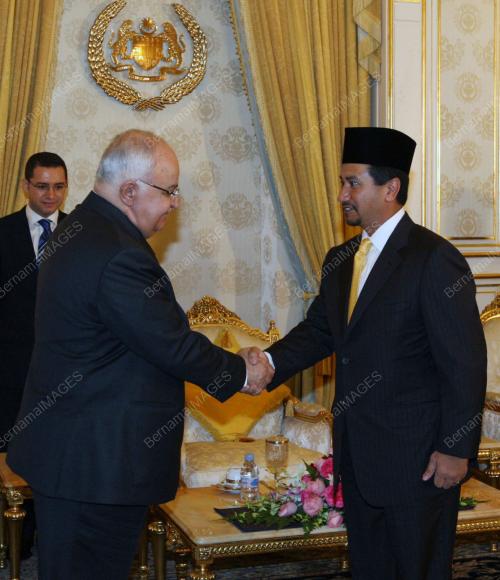 TUANKU MIZAN ZAINAL ABIDIN