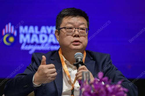 LI XIN