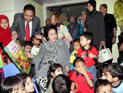 DATIN SERI ROSMAH MANSOR