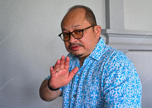 DATUK SERI SHAMSUL ISKANDAR MOHD AKIN