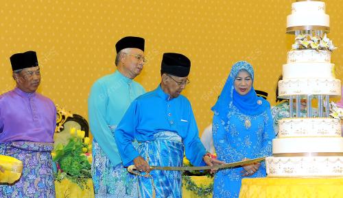 KL09_08062014_JAMUAN_TEH