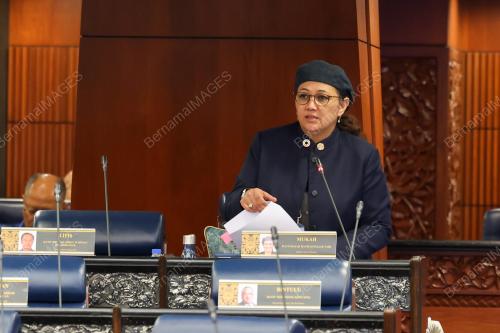 DATUK HANIFAH HAJAR TAIB