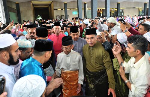 KL09_08082013_AGONG_SALAM