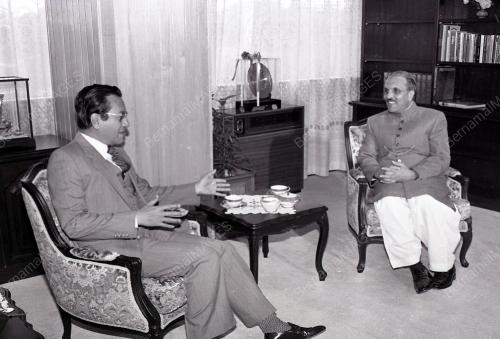 PRESIDEN PAKISTAN MUHAMMAD ZIA-UL-HAQ