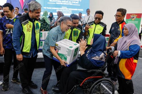 FAHMI FADZIL