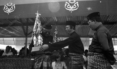 KL09_08583_PERSIDANGAN_UMNO_13012015