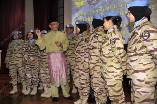 KL09_09012015_MALBATT_JAKET
