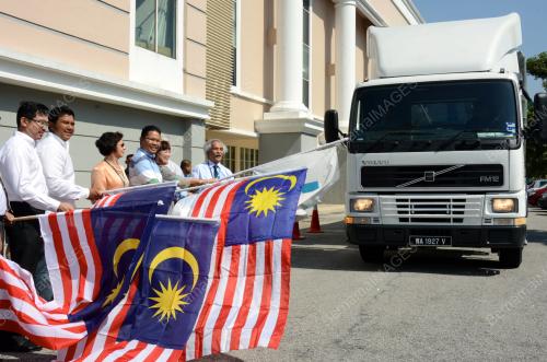 KL09_09022015_BANTUAN_BANJIR