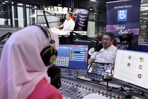 DATUK SERI SALAHUDDIN AYUB