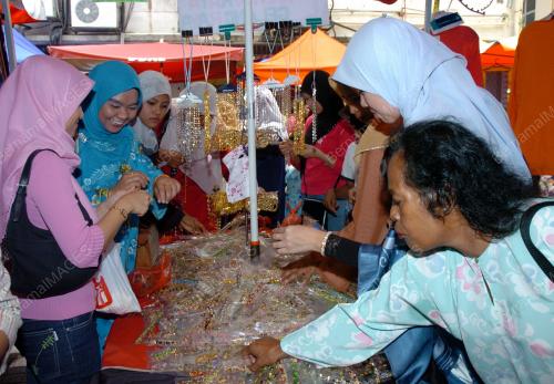 SAMBUTAN DEEPARAYA