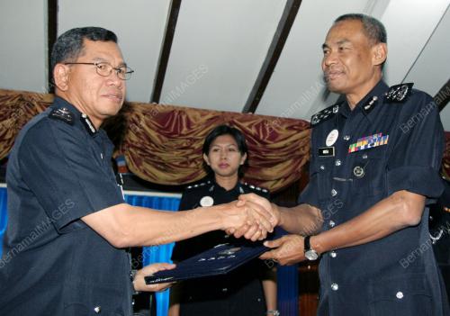 MOHD NAJIB ABDUL AZIZ