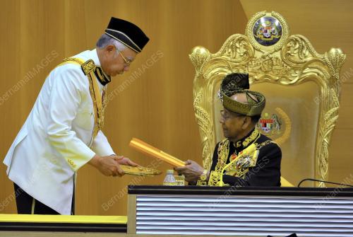 KL09_09032015_AGONG_PARLIMEN