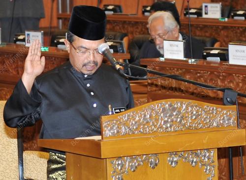 KL09_09042012_DEWAN_NEGARA