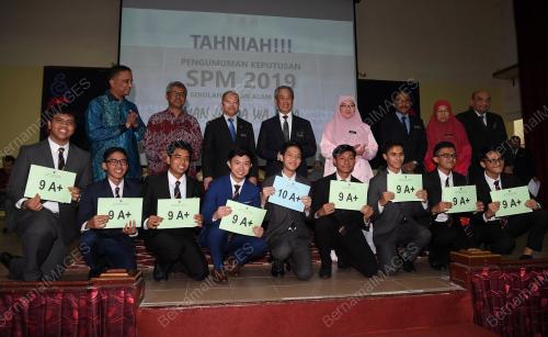 TAN SRI MUHYIDDIN YASSIN