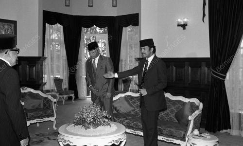 SULTAN AHMAD SHAH AL-MUSTAIN BILLAH