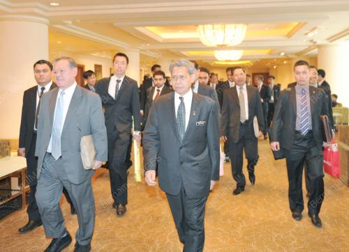 DATUK SERI MUSTAPA MOHAMED