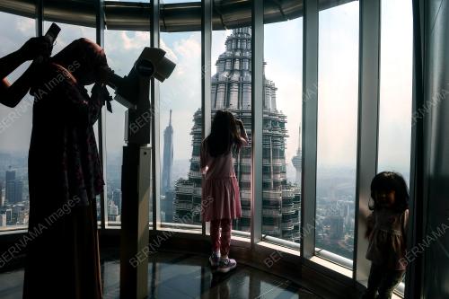 TINJAUAN SKYBRIDGE KLCC