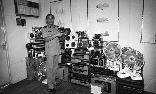 KL09_10032015_BARANG_CURI