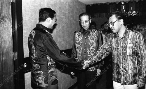 KL09_10032015_MAKAN_MALAM
