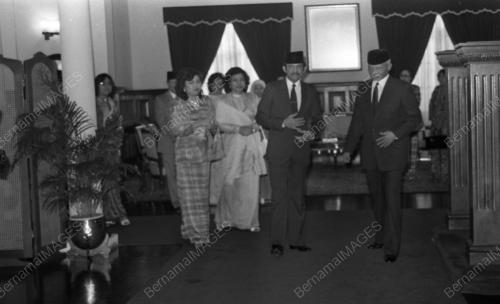 KL09_10032015_SULTAN_AGONG