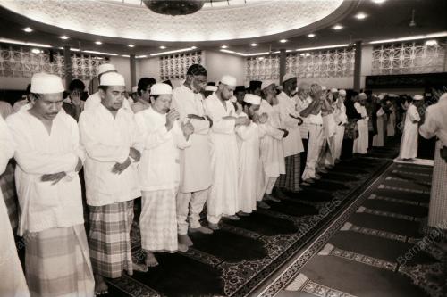 SEMBAHYANG GHAIB