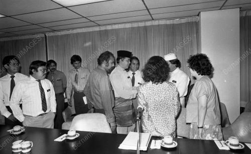 KL09_10081984_KHALIL