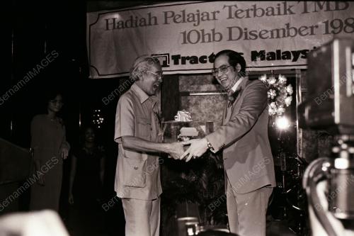 DATUK MOHD NAJIB ABDUL RAZAK