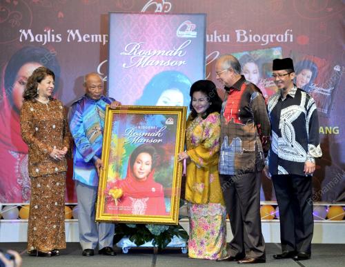KL09_10122012_SULTAN_BUKU
