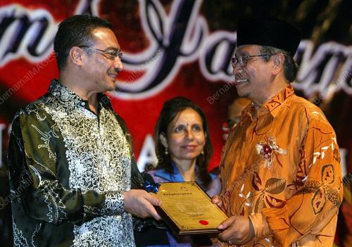 HISHAMMUDDIN TUN HUSSEIN