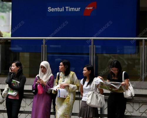 PENGANGKUTAN AWAM