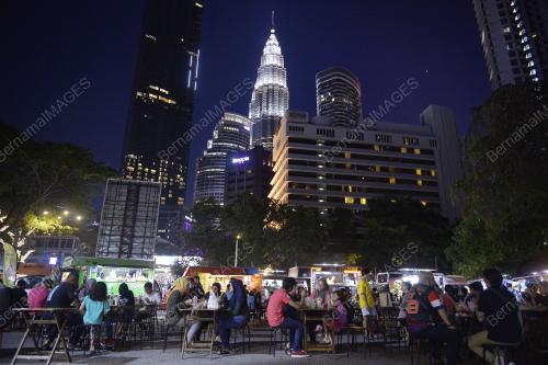 KL09_11082018_TRUCK