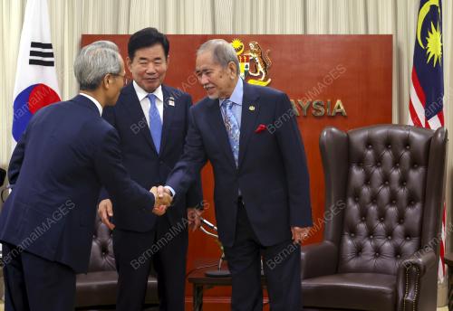 TAN SRI DR WAN JUNAIDI TUANKU JAAFAR