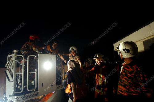 KL09_11102014_LATIHAN7
