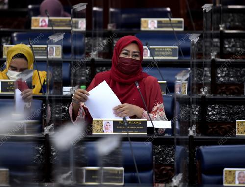 DATUK SERI DR NORAINI AHMAD