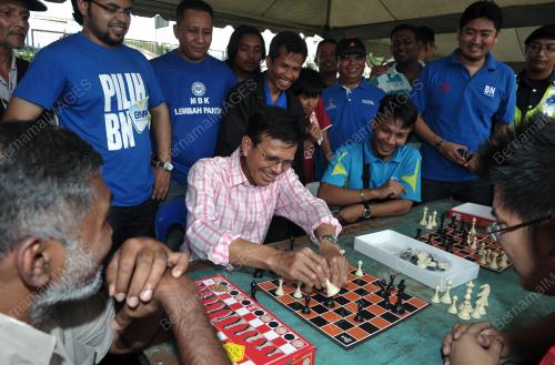 KL09_11112012_KARNIVAL