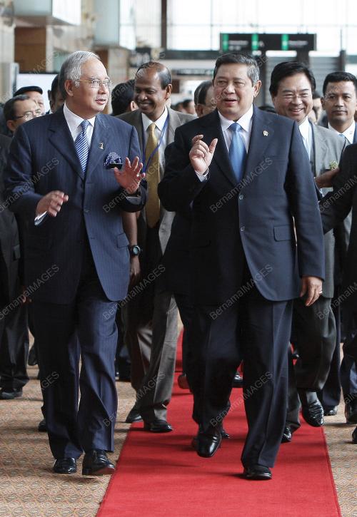 MOHD NAJIB TUN ABDUL RAZAK