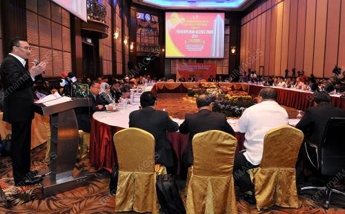 KL09_12112014_UMNO